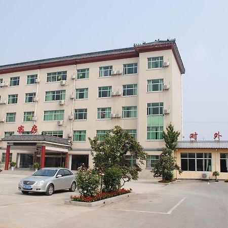 City Garden Hotel Csining Kültér fotó
