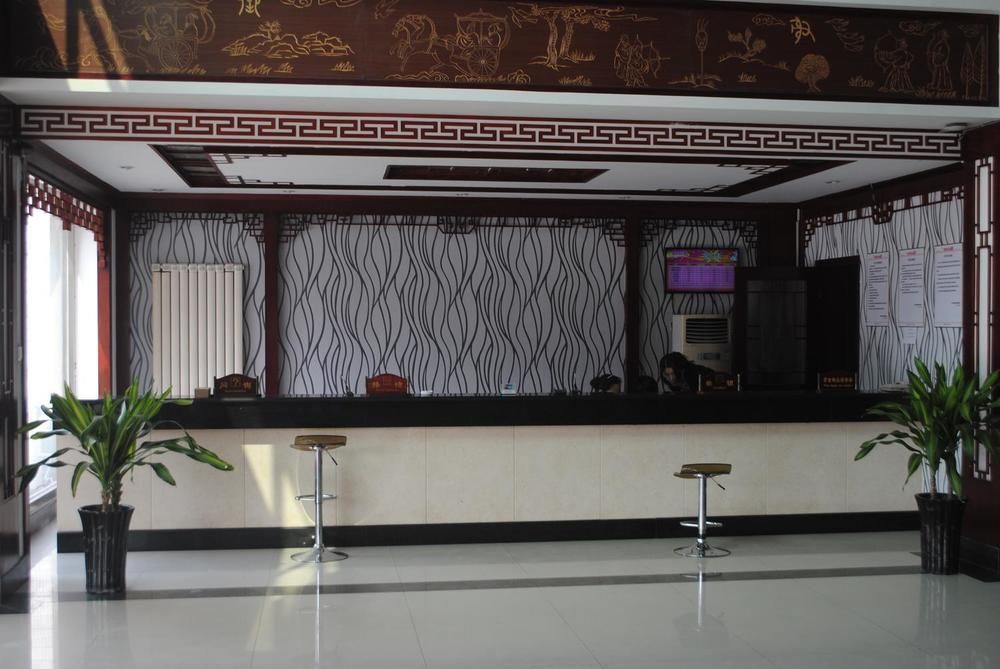 City Garden Hotel Csining Kültér fotó